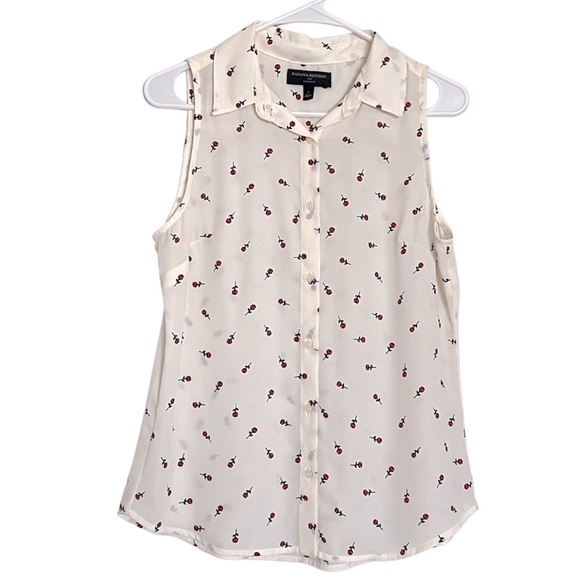EUC | Banana Republic | Cream Tank with Roses - Picture 1 of 4